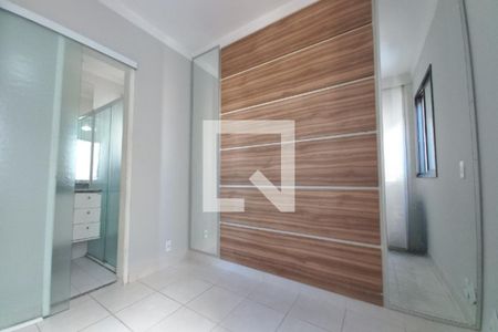 Apartamento à venda com 82m², 3 quartos e 2 vagasQuarto 3 - Suíte