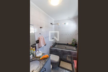 Casa à venda com 125m², 3 quartos e 2 vagas Casa à venda com 125m², 3 quartos e 2 vagasBanheiro da Suíte