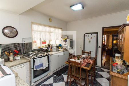 Casa à venda com 125m², 3 quartos e 2 vagas Casa à venda com 125m², 3 quartos e 2 vagasCozinha