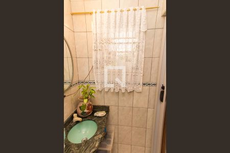 Casa à venda com 125m², 3 quartos e 2 vagas Casa à venda com 125m², 3 quartos e 2 vagasBanheiro de Serviço