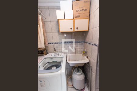Casa à venda com 125m², 3 quartos e 2 vagas Casa à venda com 125m², 3 quartos e 2 vagasÁrea de Serviço