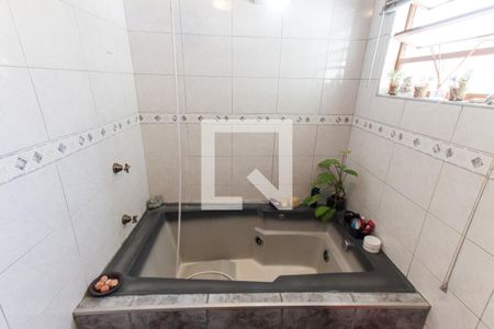 Casa à venda com 125m², 3 quartos e 2 vagas Casa à venda com 125m², 3 quartos e 2 vagasBanheiro da Suíte