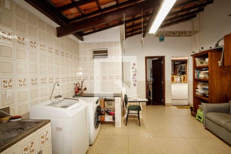 Lavanderia de casa à venda com 6 quartos, 320m² em Belvedere, Belo Horizonte