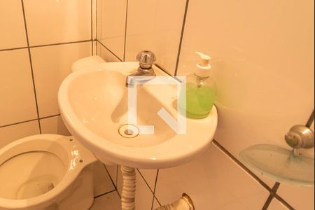 Casa à venda com 204m², 3 quartos e 3 vagas Casa à venda com 204m², 3 quartos e 3 vagasBanheiro da Garagem