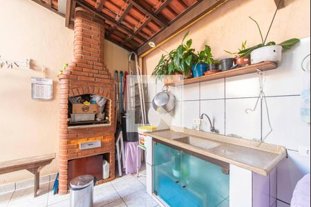 Casa à venda com 204m², 3 quartos e 3 vagas Casa à venda com 204m², 3 quartos e 3 vagasÁrea de Serviço e Churrasqueira