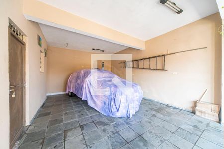 Casa à venda com 204m², 3 quartos e 3 vagas Casa à venda com 204m², 3 quartos e 3 vagasGaragem