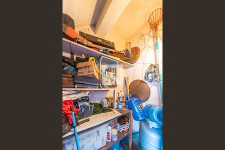 Casa à venda com 204m², 3 quartos e 3 vagas Casa à venda com 204m², 3 quartos e 3 vagasDepósito