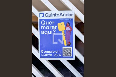 Casa à venda com 204m², 3 quartos e 3 vagas Casa à venda com 204m², 3 quartos e 3 vagasPlaca Instalada na Fachada