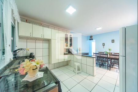 Casa à venda com 204m², 3 quartos e 3 vagas Casa à venda com 204m², 3 quartos e 3 vagasCopa