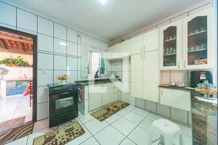 Casa à venda com 204m², 3 quartos e 3 vagas Casa à venda com 204m², 3 quartos e 3 vagasCopa