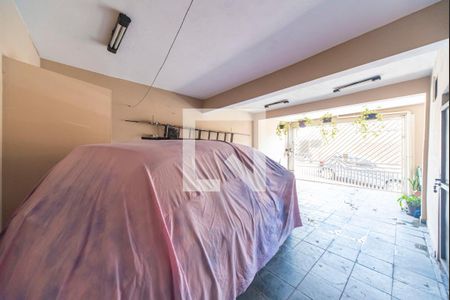 Casa à venda com 204m², 3 quartos e 3 vagas Casa à venda com 204m², 3 quartos e 3 vagasGaragem