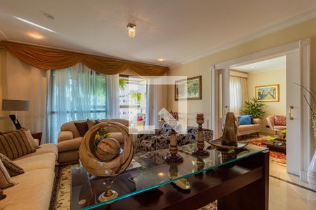 Sala de apartamento para alugar com 3 quartos, 250m² em Vila Suzana, São Paulo