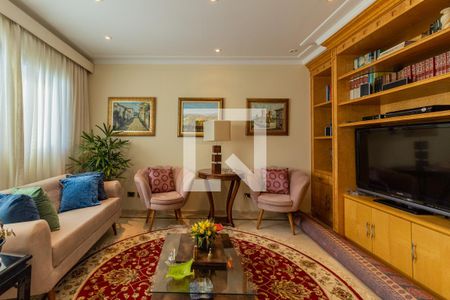 Apartamento para alugar com 250m², 3 quartos e 4 vagas Apartamento para alugar com 250m², 3 quartos e 4 vagasSala de TV