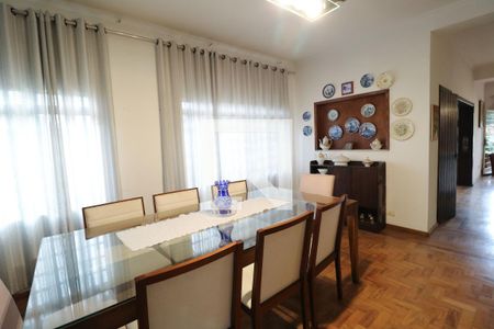 Casa à venda com 260m², 3 quartos e 3 vagas Casa à venda com 260m², 3 quartos e 3 vagasSala de Jantar