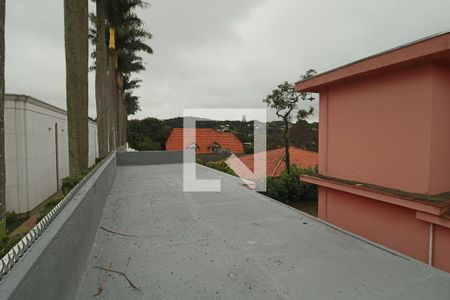 Casa à venda com 260m², 3 quartos e 3 vagas Casa à venda com 260m², 3 quartos e 3 vagasLaje