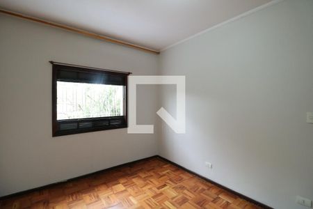 Casa à venda com 260m², 3 quartos e 3 vagas Casa à venda com 260m², 3 quartos e 3 vagasQuarto 1