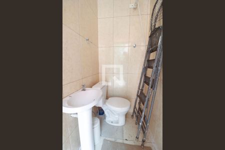 Casa à venda com 260m², 3 quartos e 3 vagas Casa à venda com 260m², 3 quartos e 3 vagasBanheiro de serviço