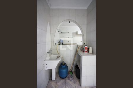 Casa à venda com 176m², 3 quartos e 2 vagasÁrea de serviço