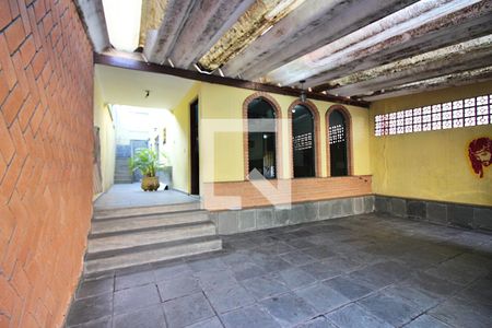 Casa à venda com 176m², 3 quartos e 2 vagasÁrea de serviço