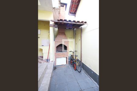 Casa à venda com 176m², 3 quartos e 2 vagasChurrasqueira