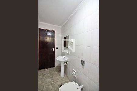 Casa à venda com 176m², 3 quartos e 2 vagasBanheiro social