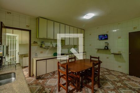 Casa para alugar com 150m², 3 quartos e 2 vagasCozinha