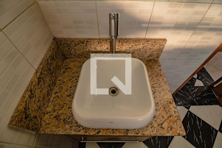 Casa para alugar com 150m², 3 quartos e 2 vagasBanheiro Quarto 2