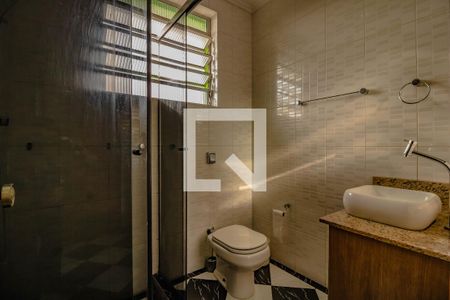 Casa para alugar com 150m², 3 quartos e 2 vagasBanheiro Quarto 2