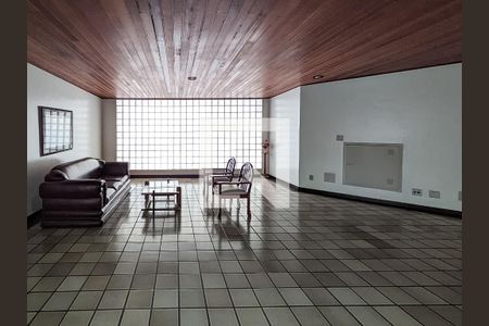 Apartamento à venda com 170m², 4 quartos e 1 vagaFachada e portaria