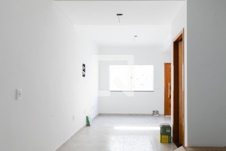 Sala de casa de condomínio para alugar com 2 quartos, 63m² em Itaquera, São Paulo
