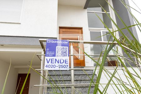 Plaquinha de casa à venda com 3 quartos, 165m² em Hípica, Porto Alegre