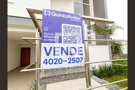 Plaquinha de casa à venda com 3 quartos, 165m² em Hípica, Porto Alegre