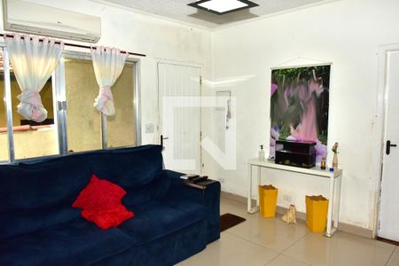Sala de casa para alugar com 2 quartos, 49m² em Campo Grande, São Paulo