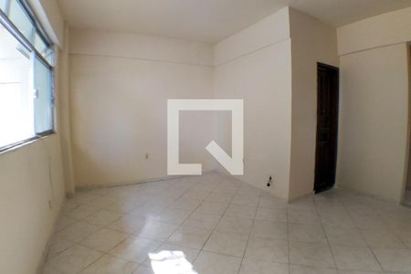 Sala de casa à venda com 2 quartos, 80m² em Itaipu, Niterói
