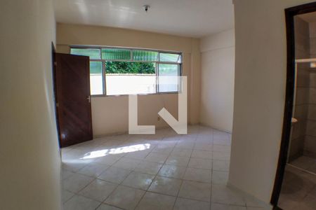 Sala de casa à venda com 2 quartos, 80m² em Itaipu, Niterói