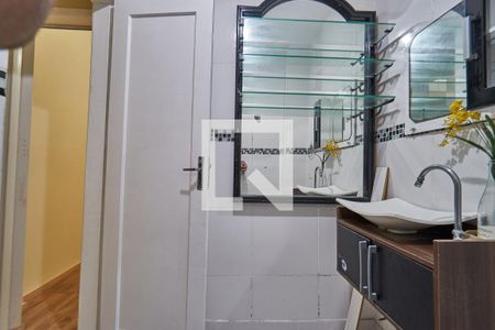Apartamento para alugar com 60m², 2 quartos e sem vaga Apartamento para alugar com 60m², 2 quartos e sem vagaBanheiro