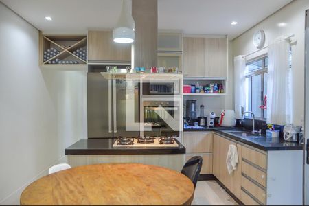 Casa à venda com 110m², 2 quartos e 2 vagasCozinha