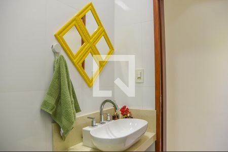 Casa à venda com 110m², 2 quartos e 2 vagasBanheiro