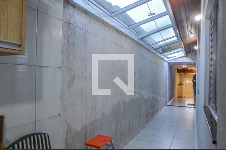 Casa à venda com 110m², 2 quartos e 2 vagasCorredor