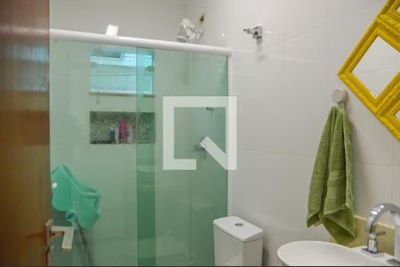 Casa à venda com 110m², 2 quartos e 2 vagasBanheiro