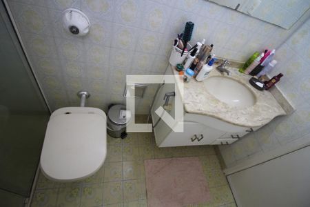 Casa à venda com 240m², 3 quartos e 3 vagasBanheiro da Suíte