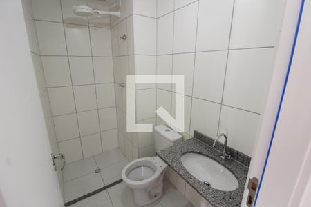 Banheiro de apartamento à venda com 2 quartos, 38m² em Jardim Piqueroby, São Paulo