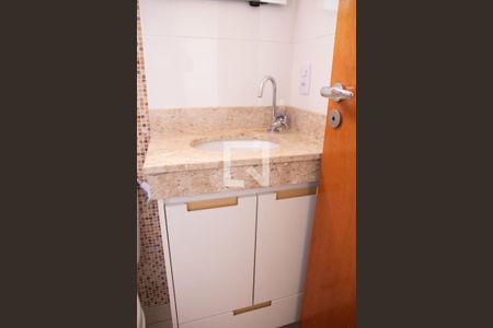 Banheiro do Quarto 1 de casa de condomínio para alugar com 2 quartos, 51m² em Jardim Leonor Mendes de Barros, São Paulo