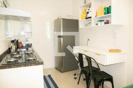 Casa de condomínio para alugar com 51m², 2 quartos e 2 vagas Casa de condomínio para alugar com 51m², 2 quartos e 2 vagasCozinha