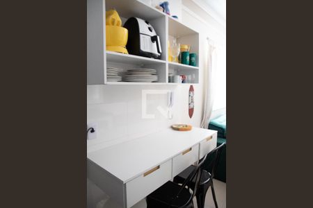 Casa de condomínio para alugar com 51m², 2 quartos e 2 vagas Casa de condomínio para alugar com 51m², 2 quartos e 2 vagasCozinha