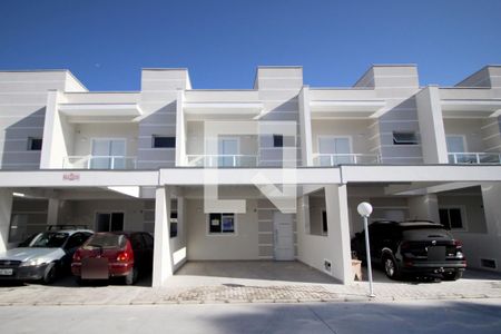 Casa de condomínio para alugar com 92m², 2 quartos e 2 vagasFachada