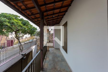 Varanda de casa à venda com 3 quartos, 471m² em São Paulo, Belo Horizonte