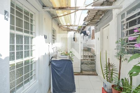 Casa para alugar com 18m², 1 quarto e sem vagaÁrea de Serviço
