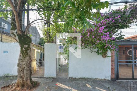 Casa para alugar com 18m², 1 quarto e sem vagaFachada