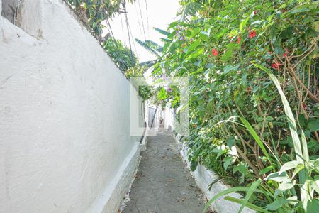 Casa para alugar com 18m², 1 quarto e sem vagaÁrea comum